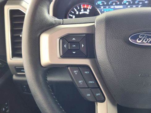 Certified 2022 Ford F350 Lariat w/ Lariat Ultimate Package image 18