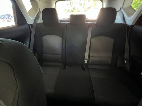 Used 2025 Kia Soul LX w/ LX Technology Package FWD image 38