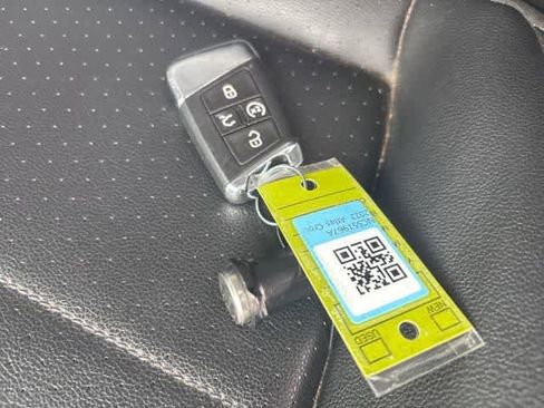 Used 2022 Volkswagen Atlas SE image 23