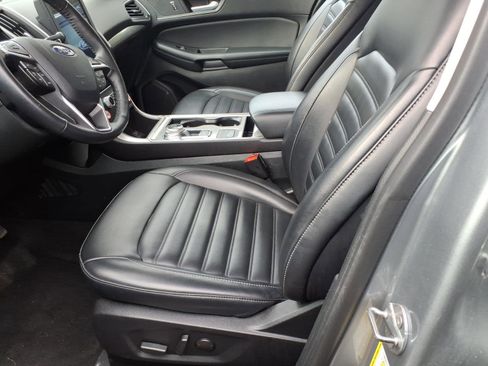 Used 2024 Ford Edge SEL AWD/4WD image 9