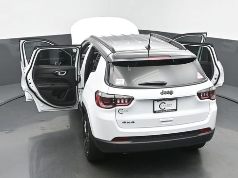 New 2026 Jeep Compass Limited image 68