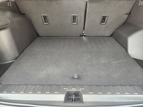 Used 2024 Chevrolet Equinox LS w/ LS Convenience Package FWD image 32