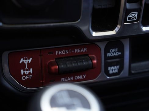 Certified 2023 Jeep Wrangler Unlimited Rubicon image 19