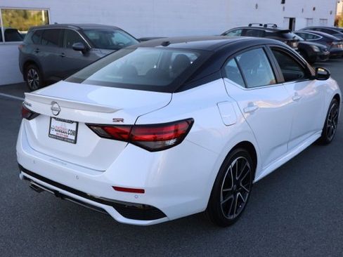 New 2025 Nissan Sentra SR image 4
