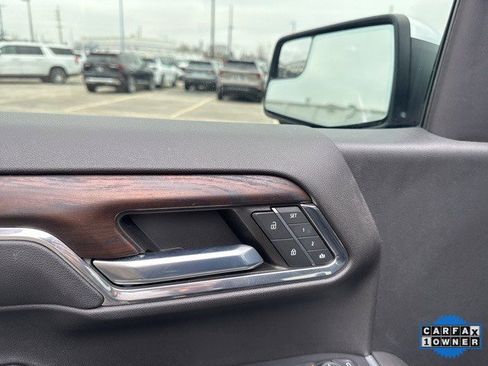 Used 2022 GMC Sierra 1500 SLT w/ SLT Convenience Package image 19