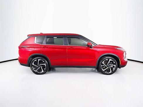 Used 2024 Mitsubishi Outlander SE AWD/4WD image 12