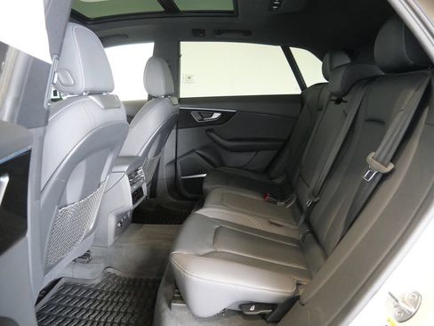 Used 2021 Audi Q8 Premium Plus AWD/4WD image 26