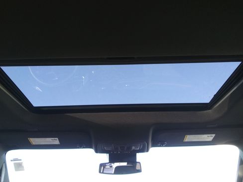 Used 2023 GMC Sierra 1500 AT4 w/ AT4 Preferred Package image 11