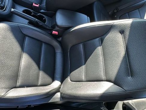 Used 2017 Volkswagen Jetta SEL image 23