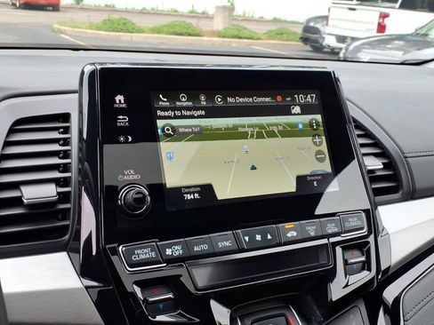 Used 2023 Honda Odyssey Touring image 17