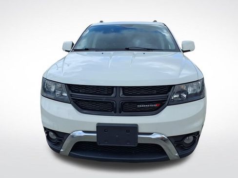Used 2017 Dodge Journey Crossroad w/ Popular Equipment Group FWD image 13