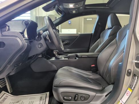Used 2019 Lexus ES 350 F Sport w/ Accessory Package 2 FWD image 16