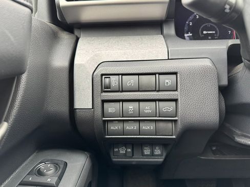 Used 2024 Toyota Tacoma Trailhunter image 17