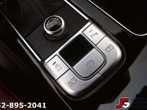 Certified 2025 Kia Telluride SX FWD image 23
