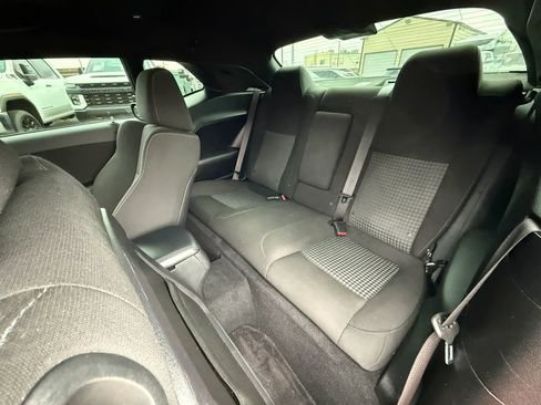 Used 2022 Dodge Challenger R/T Scat Pack w/ T/A Package RWD image 17