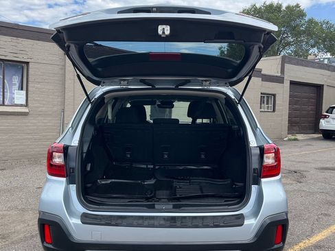 Used 2018 Subaru Outback 2.5i Premium AWD/4WD image 21