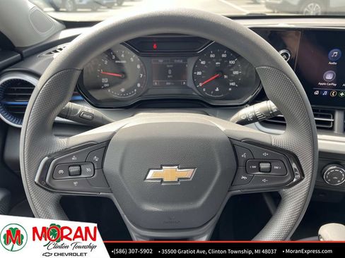 Certified 2026 Chevrolet Trax LS w/ LS Convenience Package FWD image 18