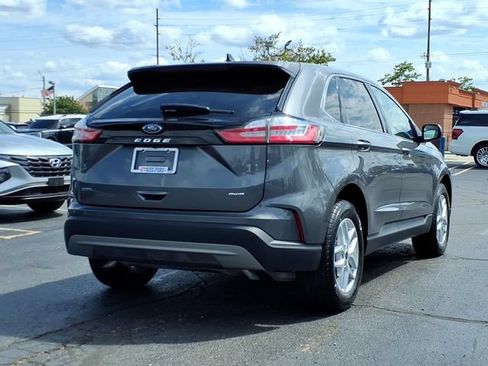 Used 2024 Ford Edge SEL w/ Convenience Package AWD/4WD image 6