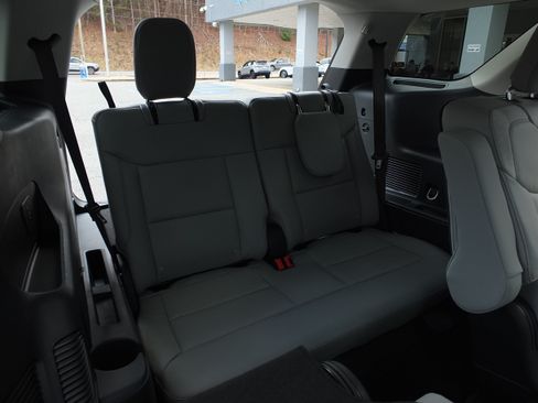 New 2026 Ford Explorer Active w/ Active Comfort Package RWD image 14