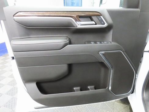 Used 2024 GMC Sierra 1500 SLE w/ X31 Off-Road Package image 56