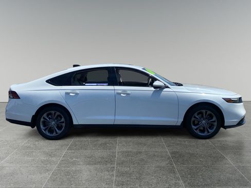 Used 2023 Honda Accord EX image 6
