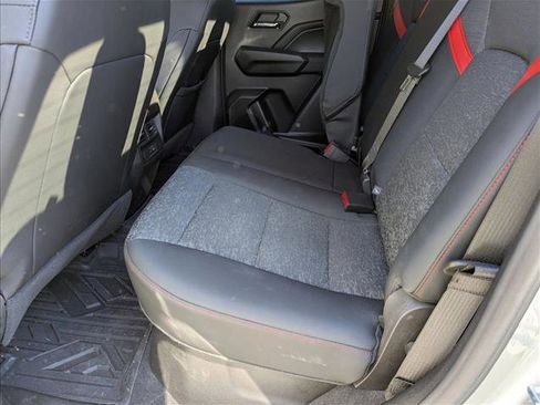 Used 2023 Chevrolet Colorado Z71 w/ Z71 Convenience Package 2 image 12