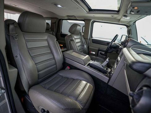 Used 2003 HUMMER H2 w/ Preferred Equipment Group AWD/4WD image 49