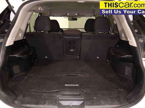 Used 2017 Nissan Rogue SV FWD image 26