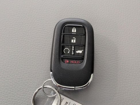 Certified 2025 Honda Pilot Elite image 38