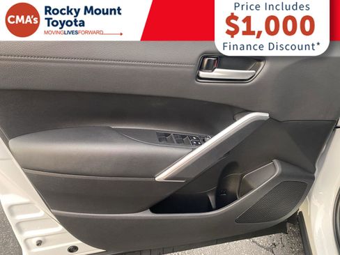 Used 2024 Toyota Corolla Cross AWD Hybrid w/ Convenience Package image 10