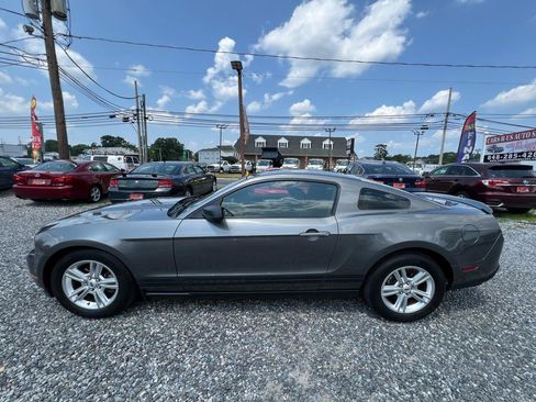 Used 2011 Ford Mustang Coupe w/ 101A Rapid Spec Order Code RWD image 4