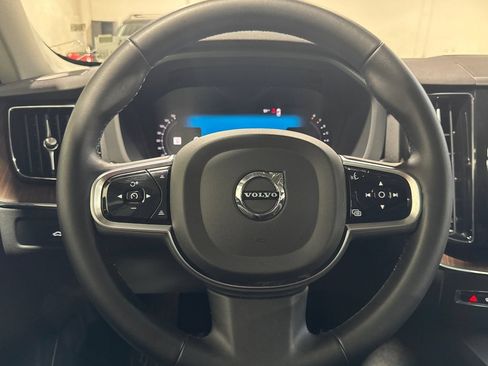 Certified 2023 Volvo XC60 B5 Plus w/ Climate Package AWD/4WD image 27