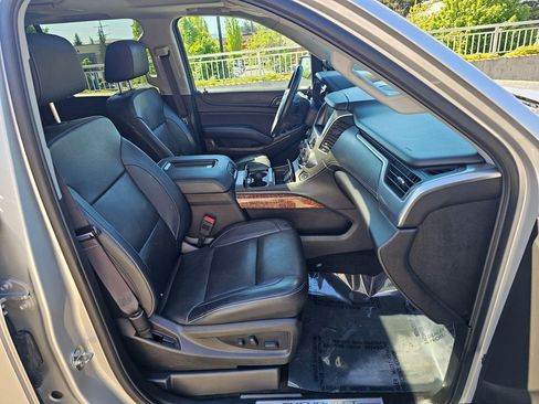 Used 2017 Chevrolet Tahoe Premier AWD/4WD image 11