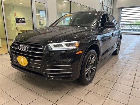 Used 2020 Audi Q5 e Premium Plus AWD/4WD image 3