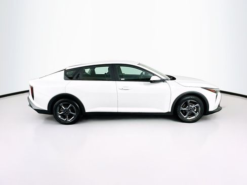 Used 2025 Kia K4 FWD image 10