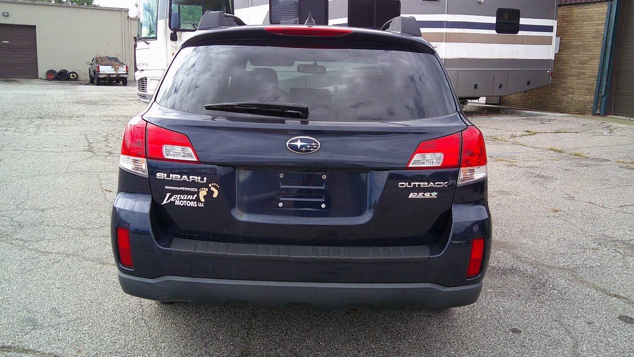 Used 2012 Subaru Outback 2.5i Limited w/ Moonroof Pkg AWD/4WD image 6