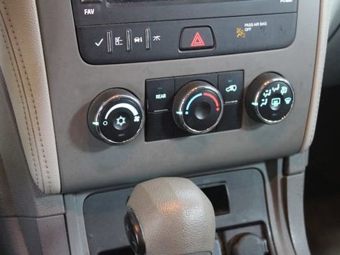 Used 2017 Chevrolet Traverse LS AWD/4WD image 15