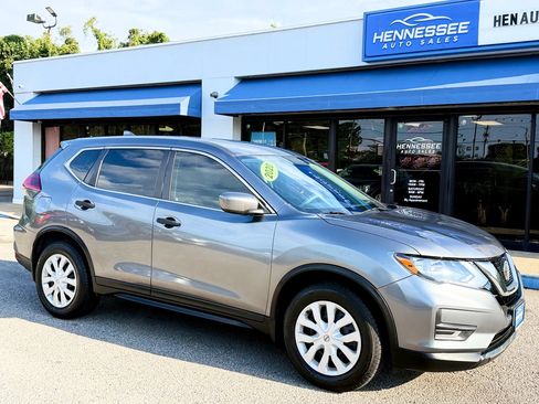 Used 2020 Nissan Rogue S FWD image 31