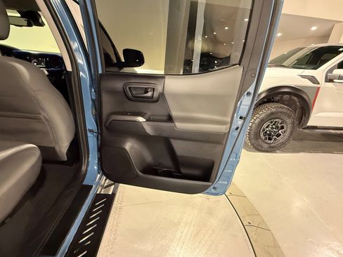 Used 2019 Toyota Tacoma SR5 image 43