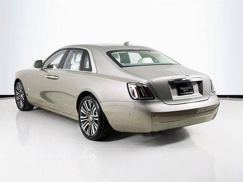 Certified 2025 Rolls-Royce Ghost image 5