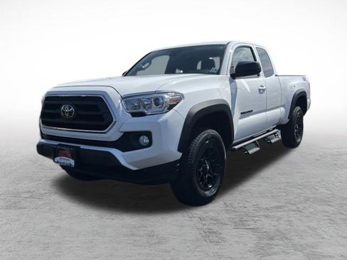 Certified 2023 Toyota Tacoma SR5 w/ SX Package AWD/4WD image 32