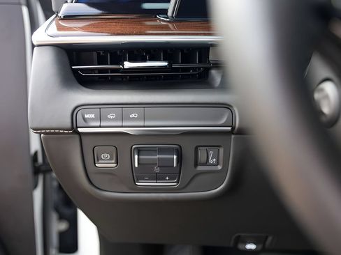 Certified 2023 Cadillac Escalade Sport Platinum RWD image 15