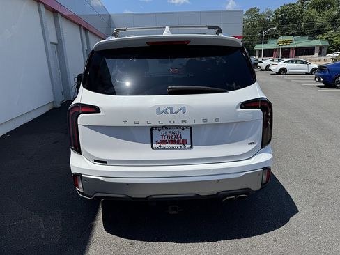 Used 2023 Kia Telluride EX w/ EX Captain's Chair Package AWD/4WD image 6