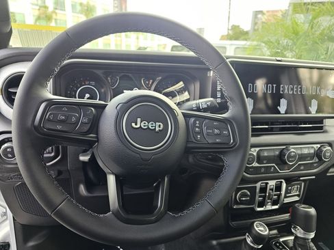 New 2026 Jeep Gladiator Sport image 22