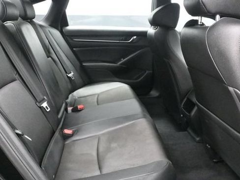 Used 2019 Honda Accord Sport image 13