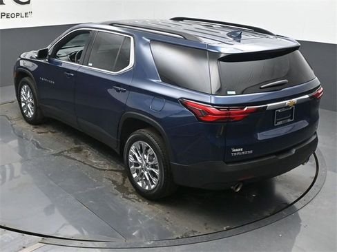 Used 2023 Chevrolet Traverse LT image 41