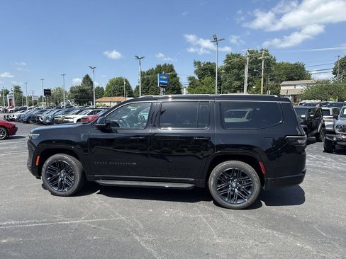 New 2026 Jeep Grand Wagoneer 4WD image 11