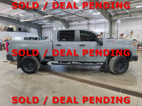 Used 2025 Chevrolet Silverado 2500 ZR2 w/ ZR2 Bison Edition AWD/4WD image 2