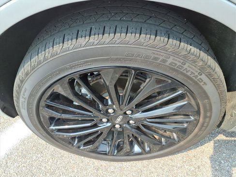 Certified 2023 Lincoln Corsair Reserve w/ Equipment Group 202A AWD/4WD image 4