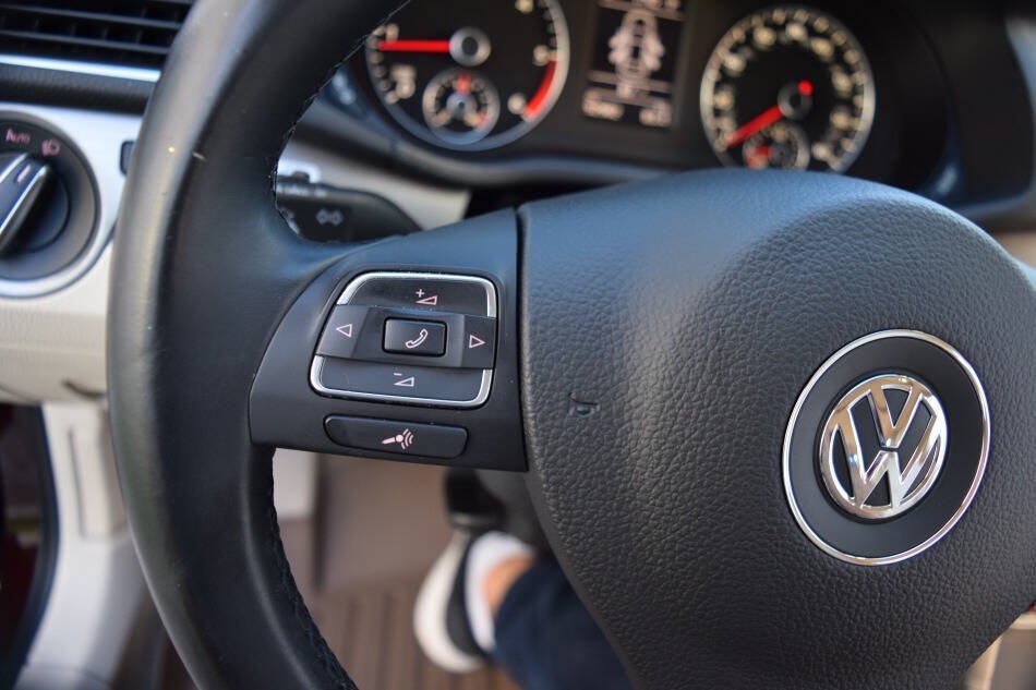 Used 2014 Volkswagen Passat TDI SE FWD image 71